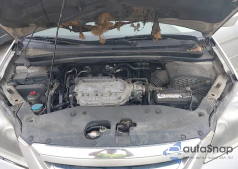 2006 Honda Odyssey Touring z USA, uszkodzony, nr VIN 5FNRL38876B101136